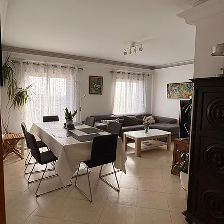 Spacious, Modern 3 Bedroom In Almada, Portugal Almada