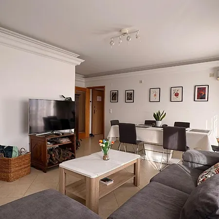 Appartamento Spacious, Modern 3 Bedroom In Almada, Portugal *