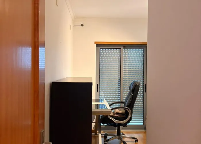 Appartamento Spacious, Modern 3 Bedroom In Almada, Portugal