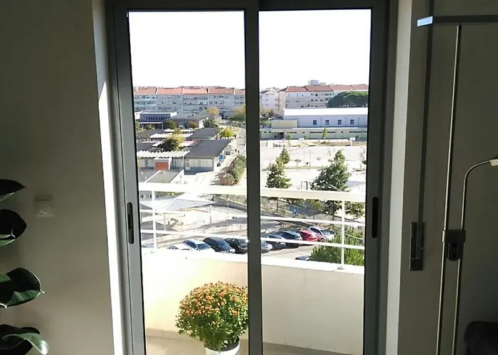 Spacious, Modern 3 Bedroom In Almada, Portugal Almada